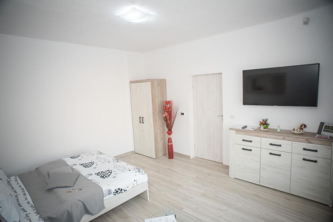Apartament La Mal Sibiu Exterior photo